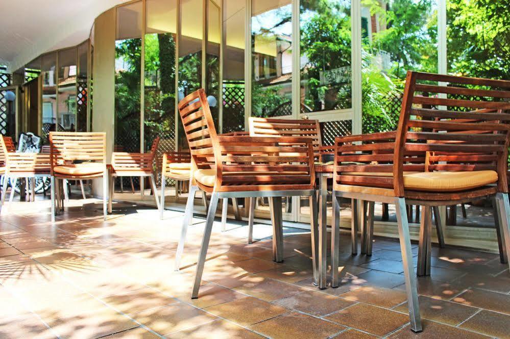 Hotel Saint Tropez Riccione Exteriér fotografie