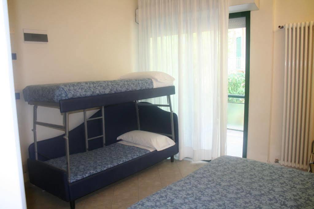 Hotel Saint Tropez Riccione Exteriér fotografie
