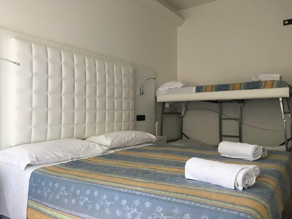 Hotel Saint Tropez Riccione Exteriér fotografie